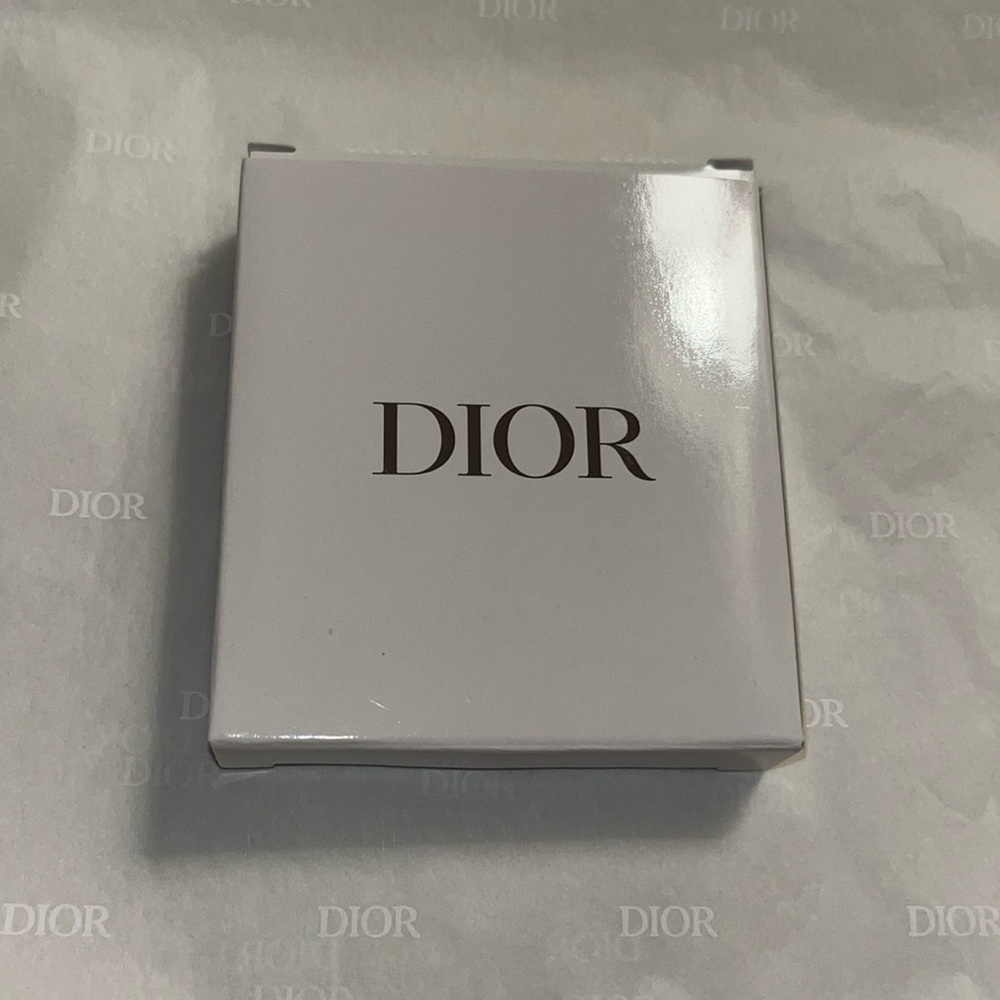 Dior mirror